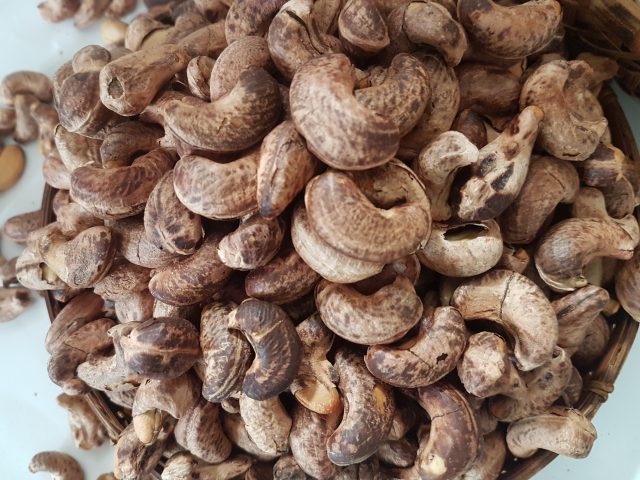 Ăn hạt điều kém chất lượng, tác hại khôn lường